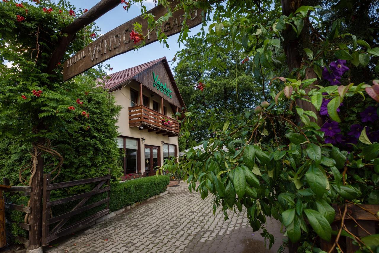 Pensiunea Restaurant Vandor Cîmpu Cetăţii Екстериор снимка